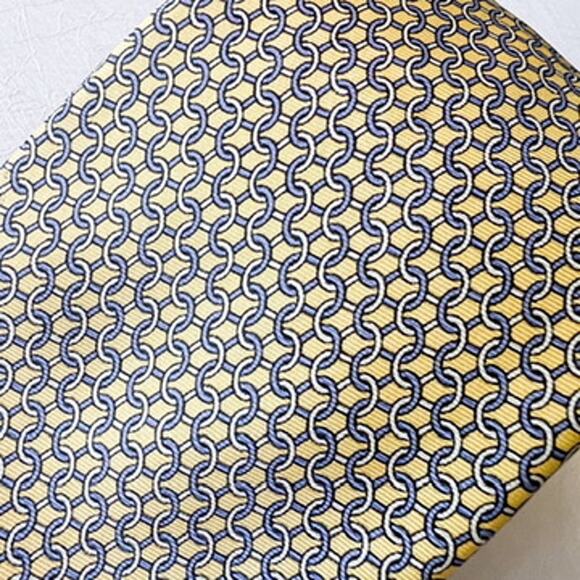 Tommy Hilifiger Blue and Yellow Chainlink 100% Silk Neck Tie - Picture 7 of 7